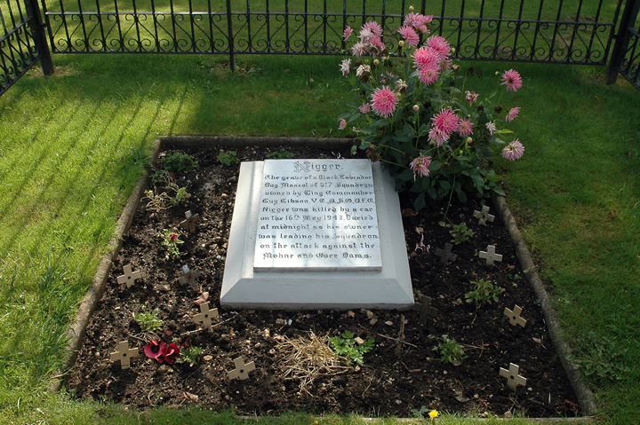RAF Scampton Memorial